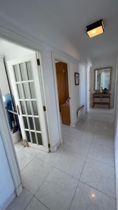 Apartamento Con Acceso Directo A La Playa Apartment บาเลนเซีย ภายนอก รูปภาพ