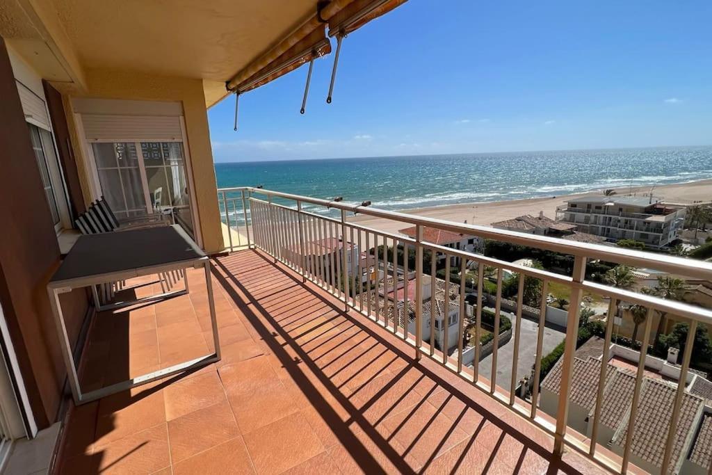 Apartamento Con Acceso Directo A La Playa Apartment บาเลนเซีย ภายนอก รูปภาพ