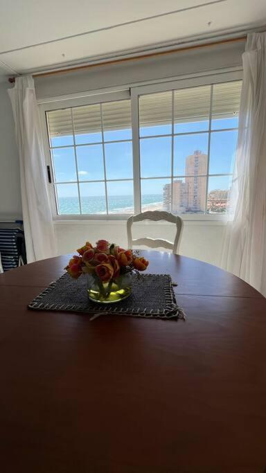 Apartamento Con Acceso Directo A La Playa Apartment บาเลนเซีย ภายนอก รูปภาพ
