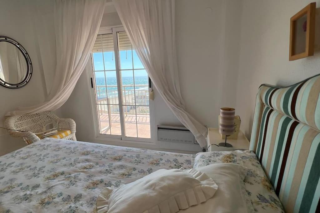 Apartamento Con Acceso Directo A La Playa Apartment บาเลนเซีย ภายนอก รูปภาพ